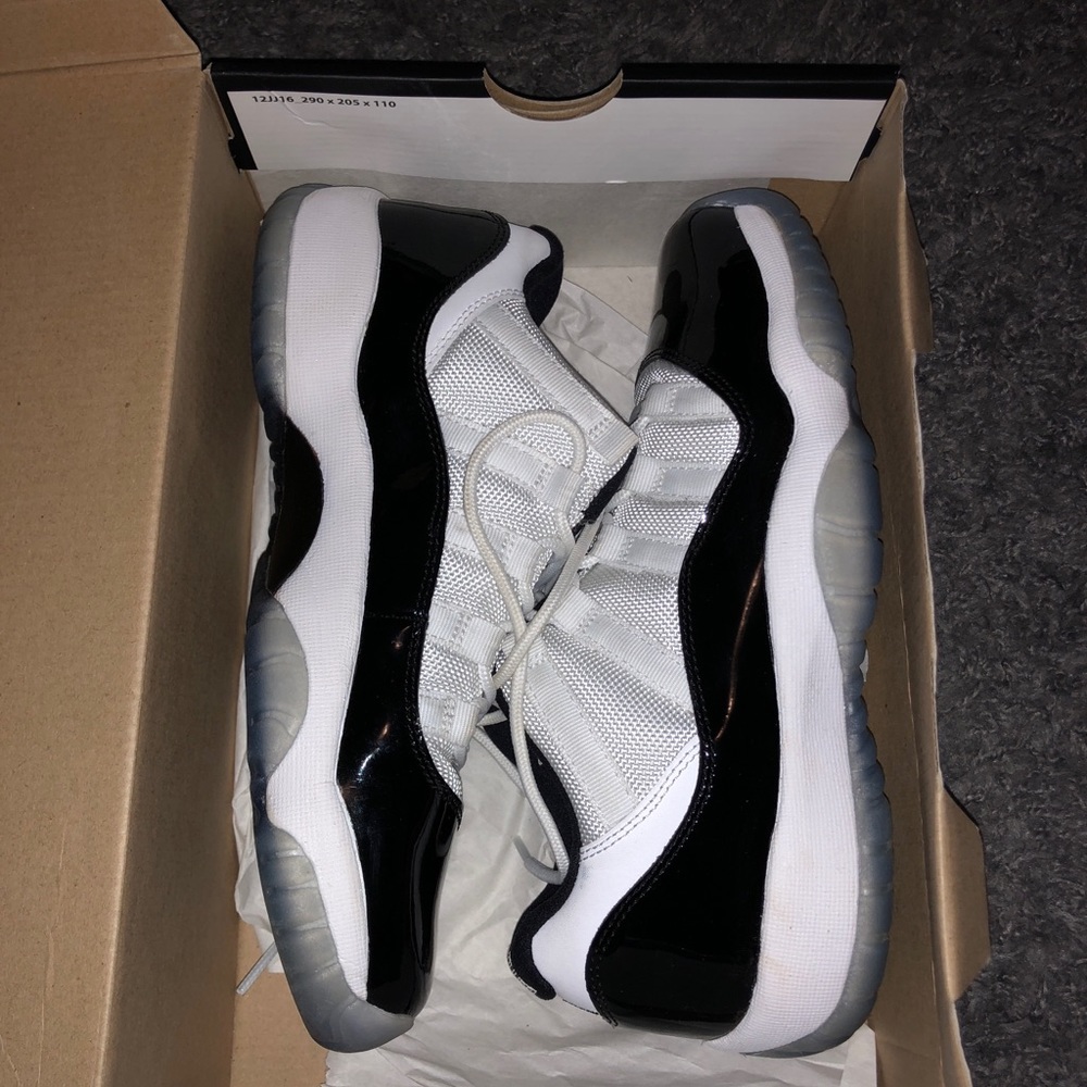 Air Jordan 11 Retro Low “Concord” BG: Size 6.5Y